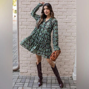 Elan Green Orchid Mini Dress, BNWT,  size Small